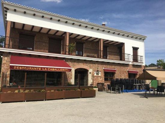 Malpartida de Cáceres Hostal La Caballeriza מראה חיצוני תמונה